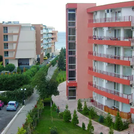 Gt Astoria Apartamento Elenite